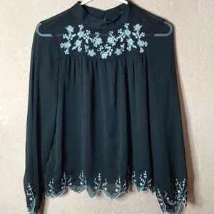 Black flowered detailed blouse